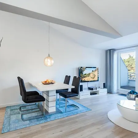 Apartment Exklusive Mit Balkon Und Meerblick